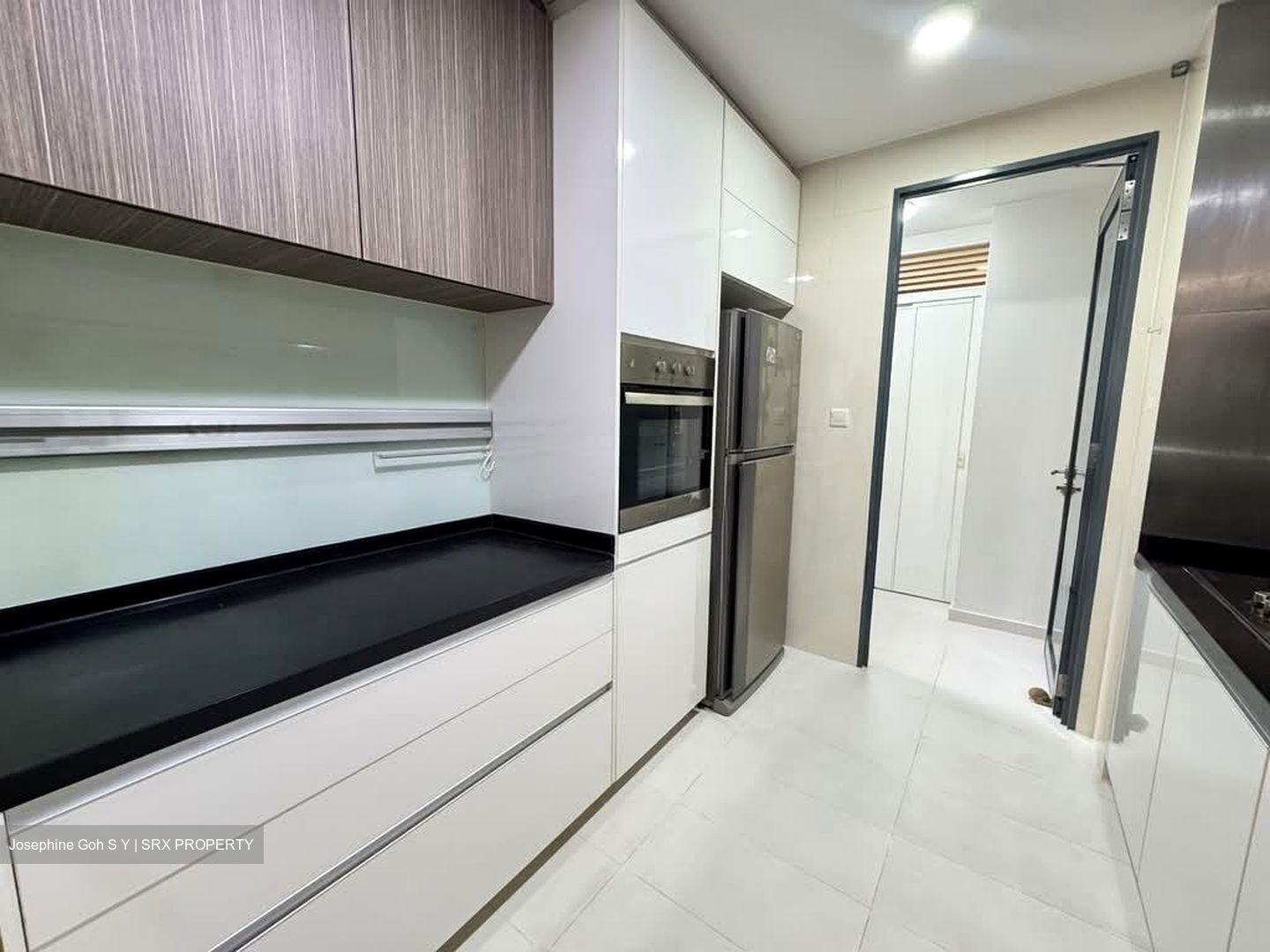 The Palette (D18), Condominium #579130971